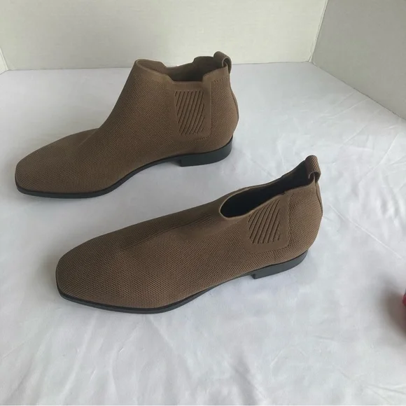 Women's Vivaia Ryan Square Toe Boots Booties Brown Chelsea Size 42/Size 10.5 - Picture 2 of 11